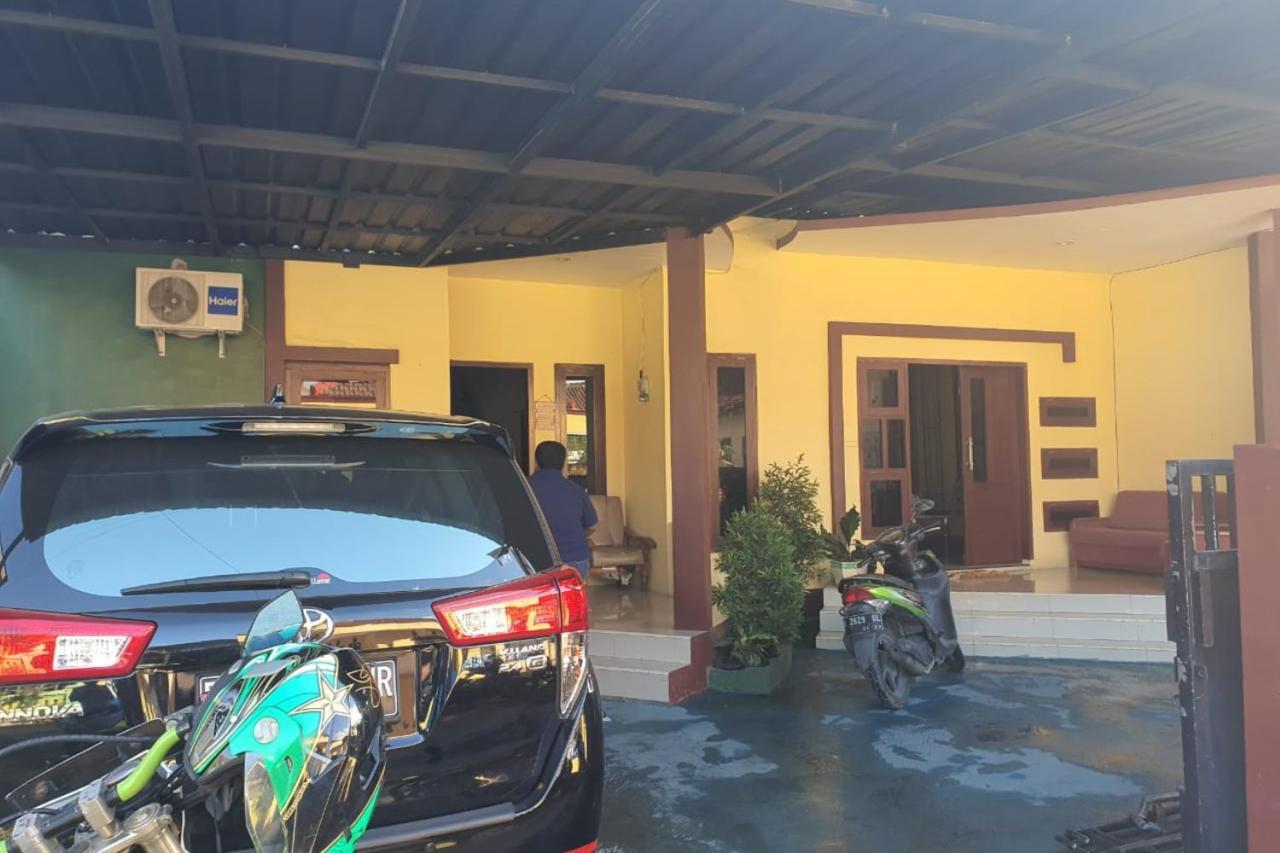 New Puri Amalia Banyuwangi (East Java) Exterior foto